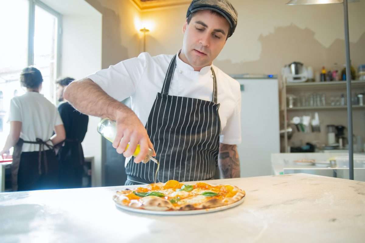Maquinaria para pizzería: lo más imprescindible
