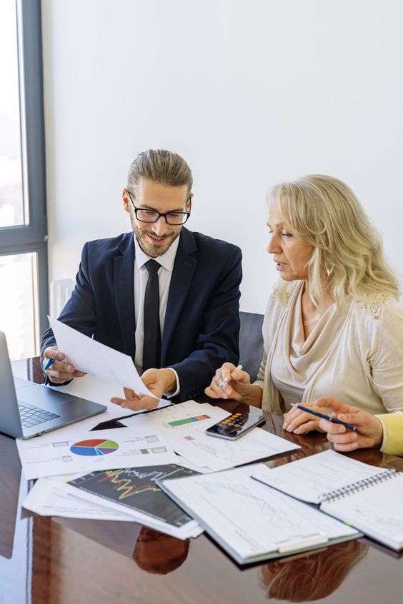 Cómo-hacer-un-traspaso-de local-comercial-de-forma-segura