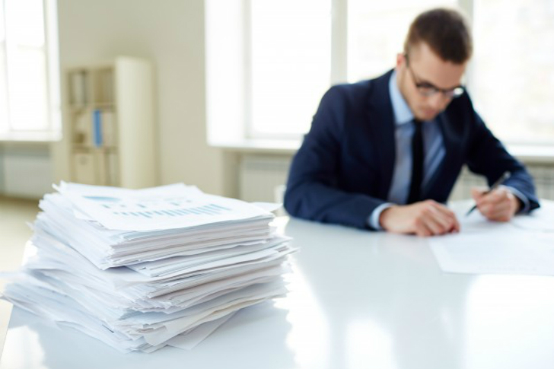 Lo-que-debes-incluir-en-el-contrato-de-traspaso-de-local-comercial